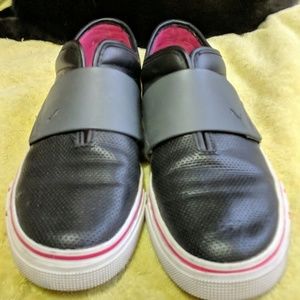 Puma Mules So Comfortable. Size 10 Black